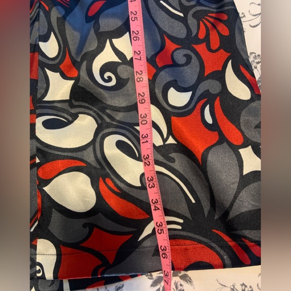 Gorgeous A.X.L. satin sheath dress - Picture 7 of 9